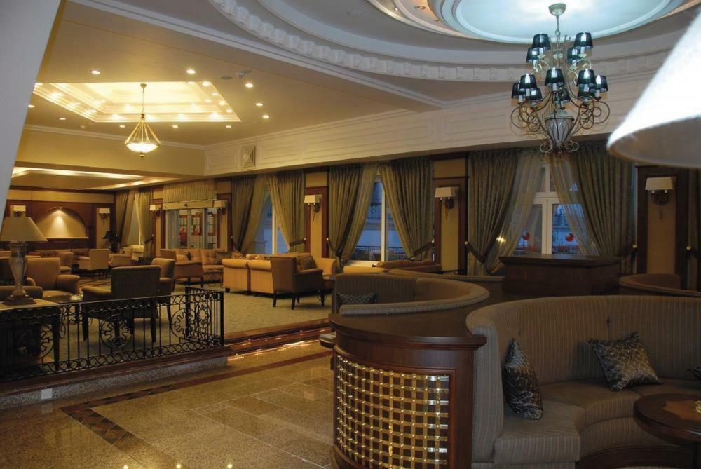 Oscar Beachfront Resort & Spa & Casino Kyrenia  Exterior foto