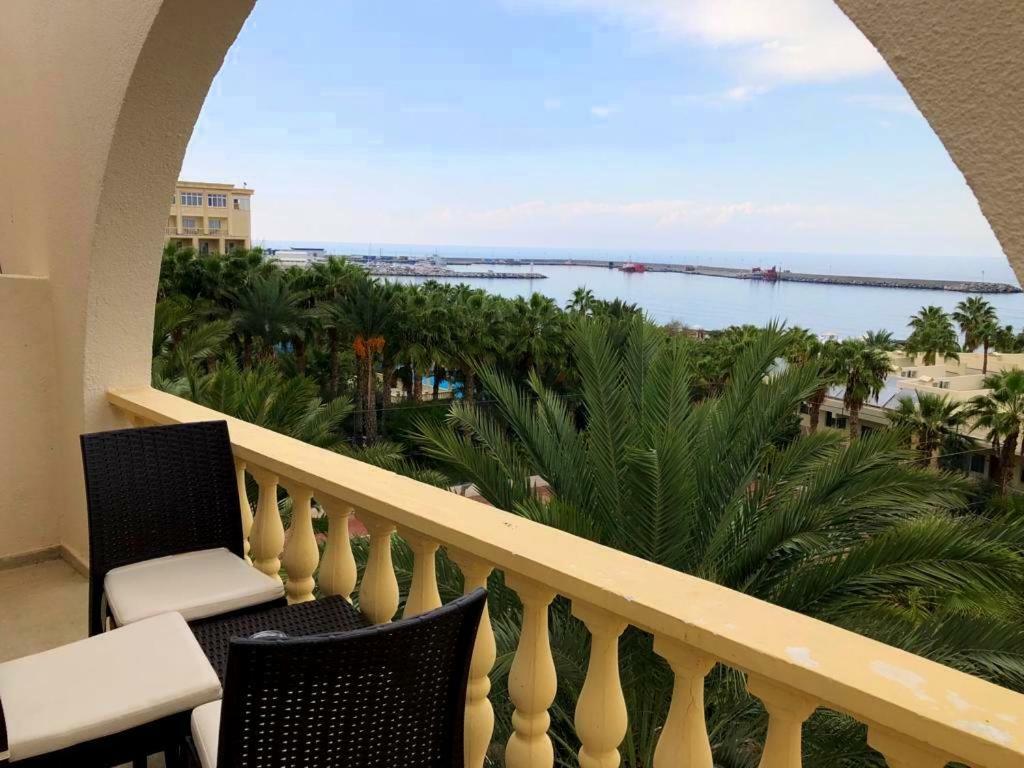 Oscar Beachfront Resort & Spa & Casino Kyrenia  Exterior foto